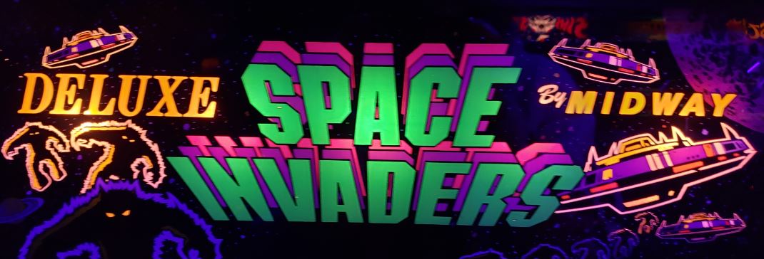 Marquee for Space Invaders Deluxe (1980)